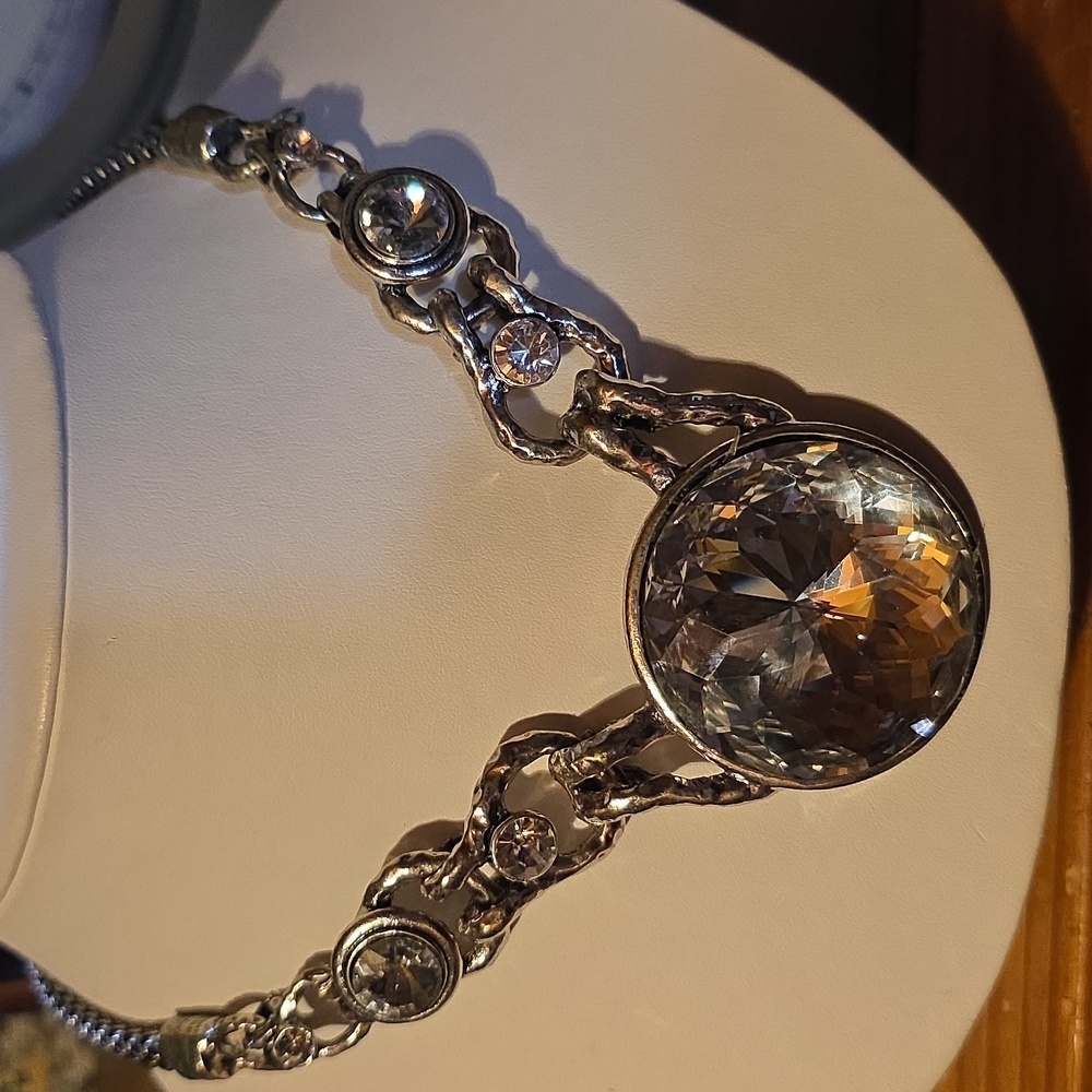Vintage Buckle Link Bib Necklace. Hammered Antique Silver Tone.